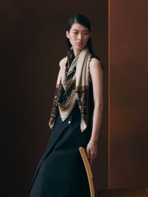 カレ、ショール、スカーフ、ストール | Hermès - エルメス-公式サイト